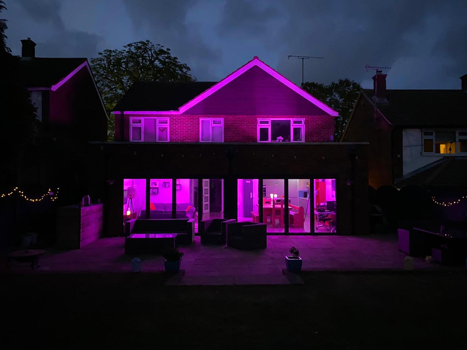 Open plan extension RAKO lighting installation, Tring, Hertfordshire